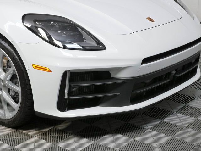 Certified 2024 Porsche Panamera 4 AWD/4WD image 37