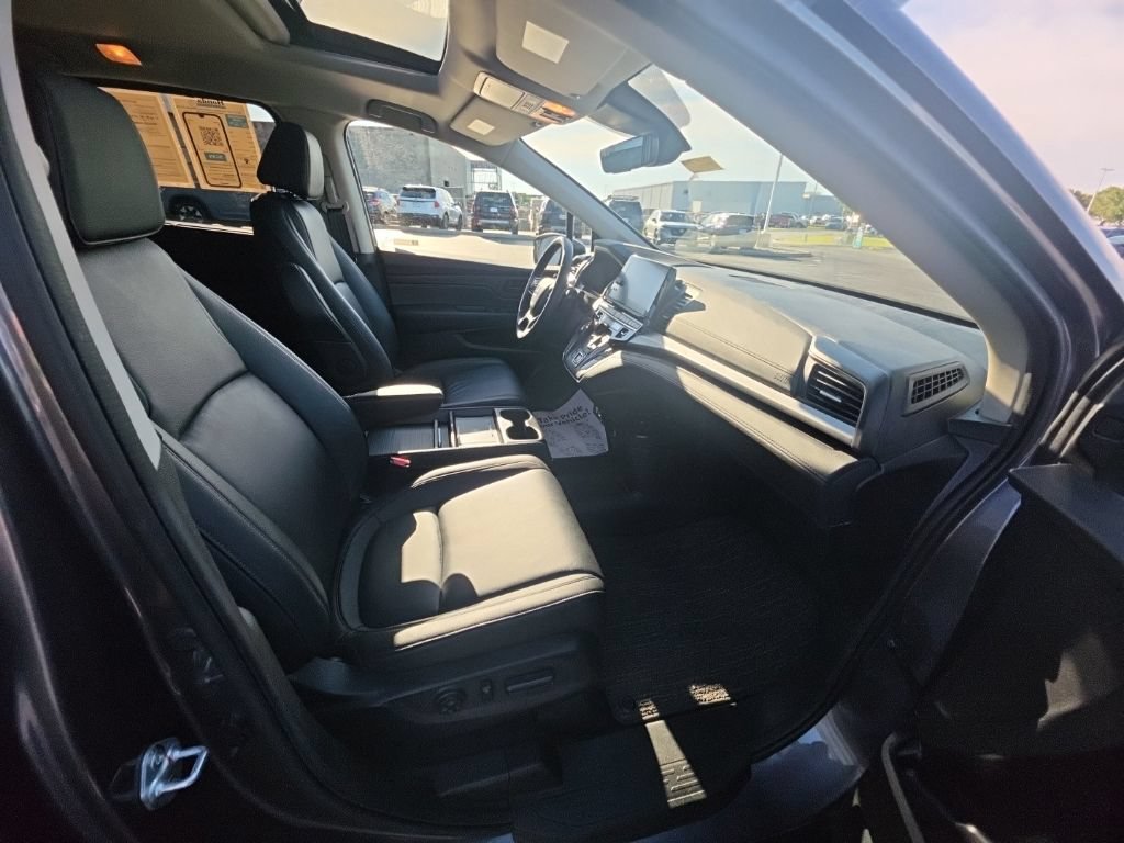 Certified 2026 Honda Odyssey EX-L image 32