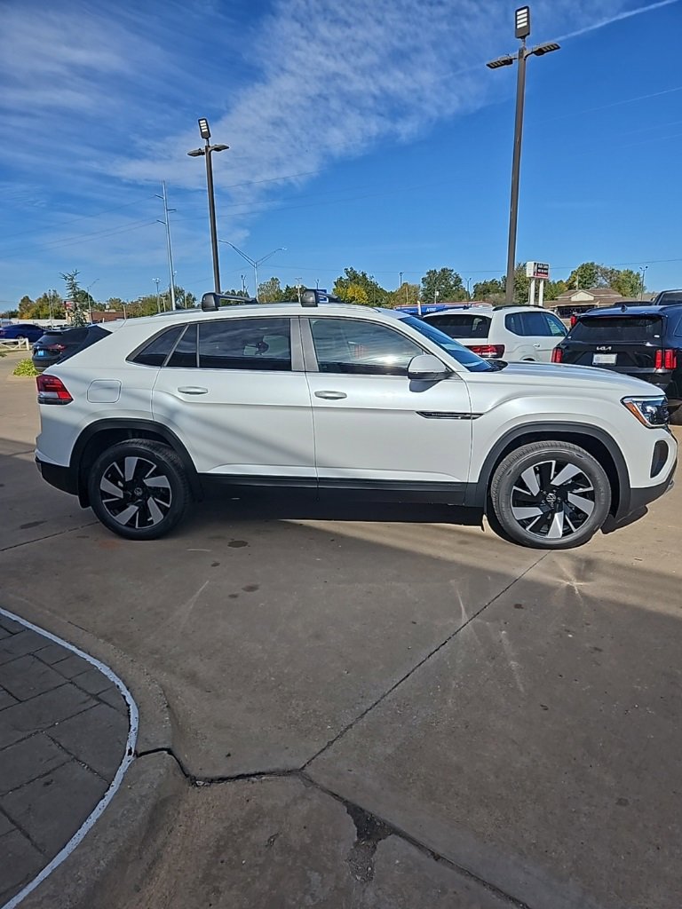 New 2026 Volkswagen Atlas Cross Sport SE image 4