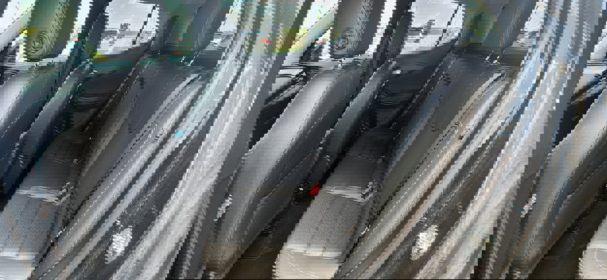 Used 2020 Buick Encore GX Essence w/ Experience Buick Package image 10