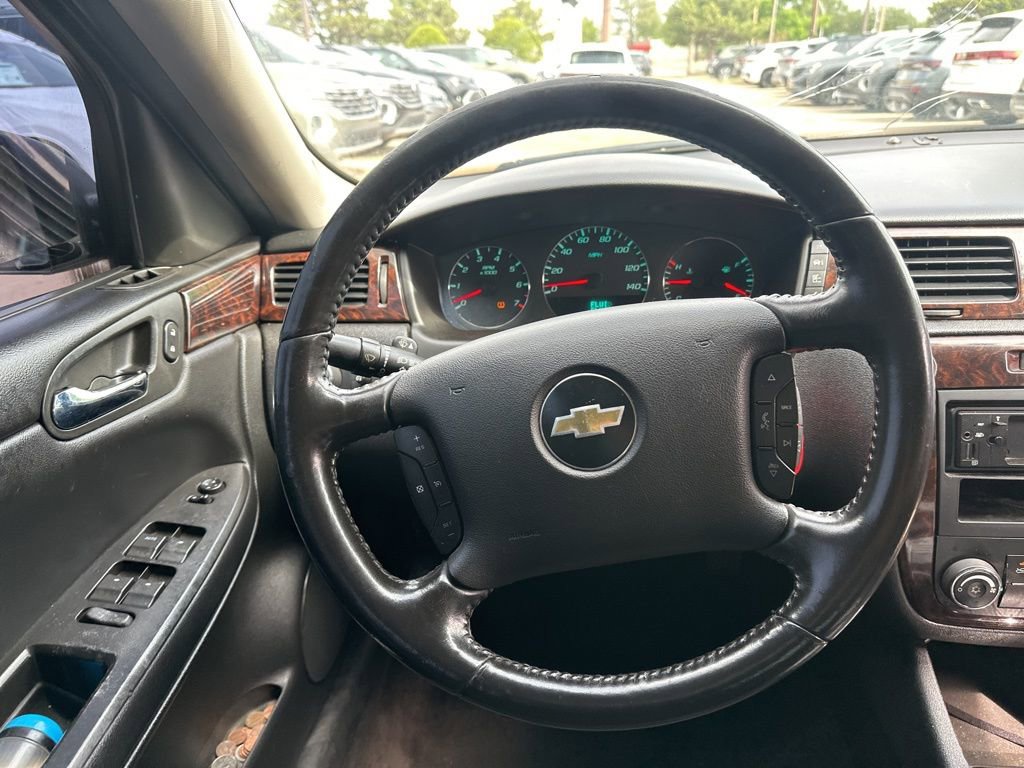 Used 2014 Chevrolet Impala LT w/ LT Sunroof Package FWD image 16