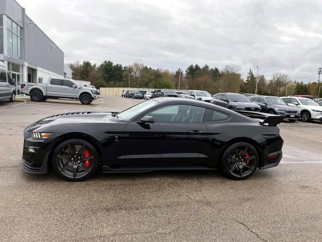 Used 2022 Ford Mustang Shelby GT500 w/ Carbon Fiber Track Pack RWD image 7