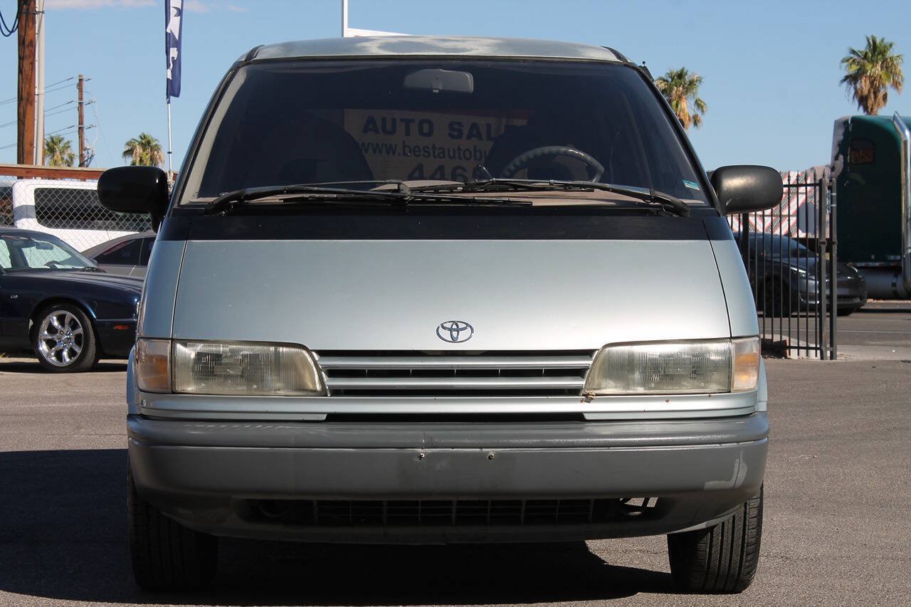 Used 1991 Toyota Previa LE RWD image 3
