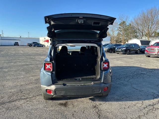 Used 2023 Jeep Renegade Latitude AWD/4WD image 22