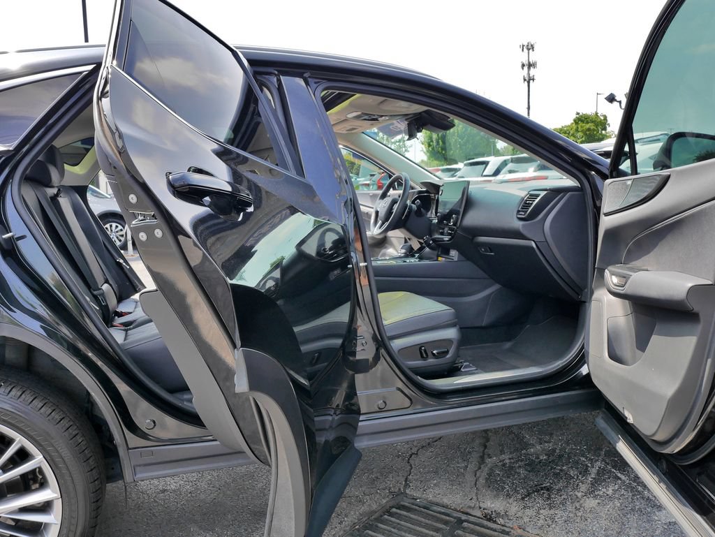 Used 2024 Lexus NX 350 AWD w/ Vision Package image 10