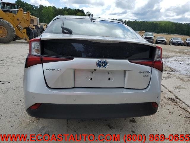 Used 2021 Toyota Prius XLE FWD image 7