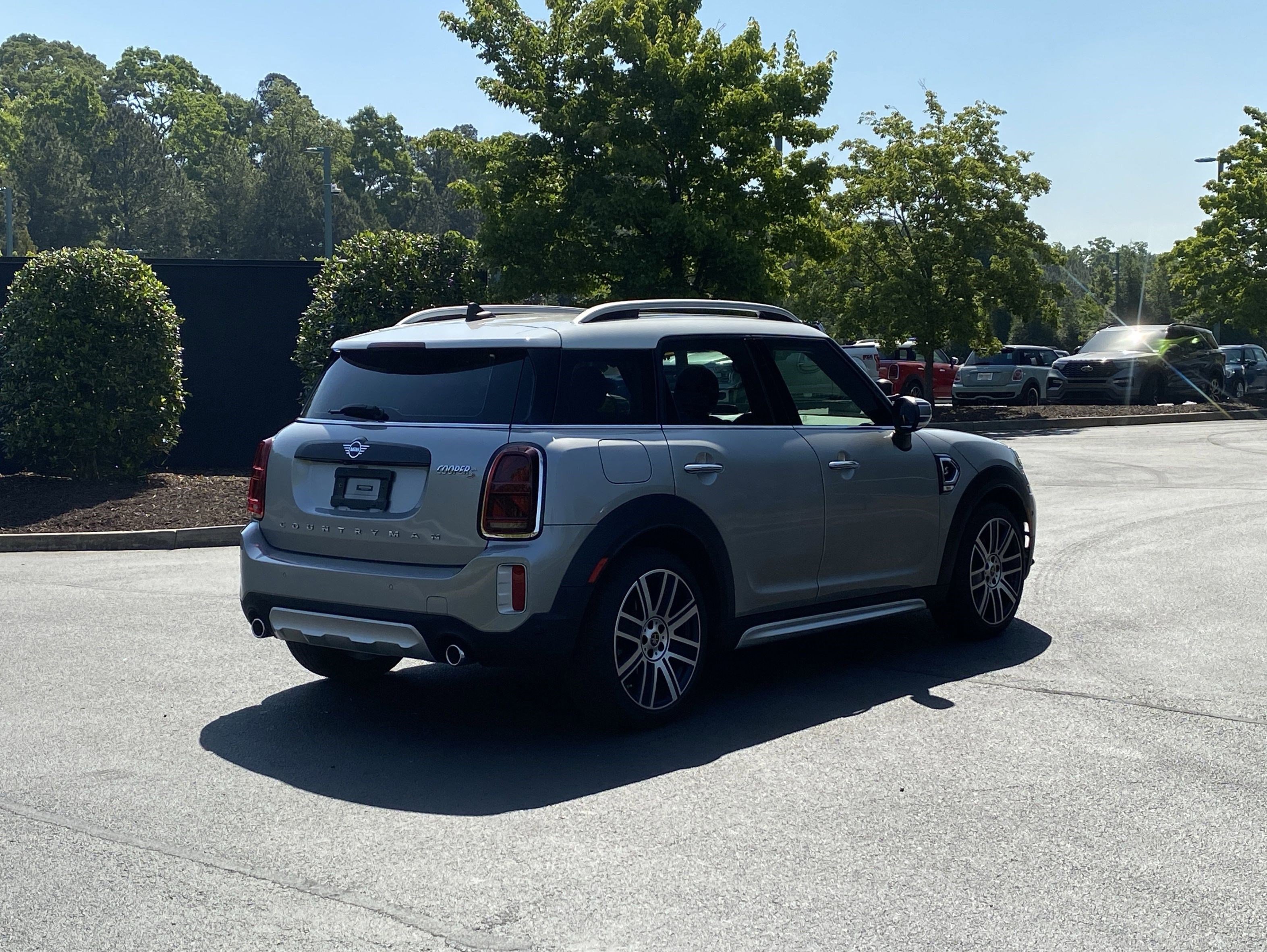 Used 2024 MINI Cooper Countryman S FWD image 3