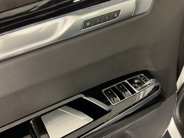 Used 2025 Cadillac Escalade Sport AWD/4WD image 22