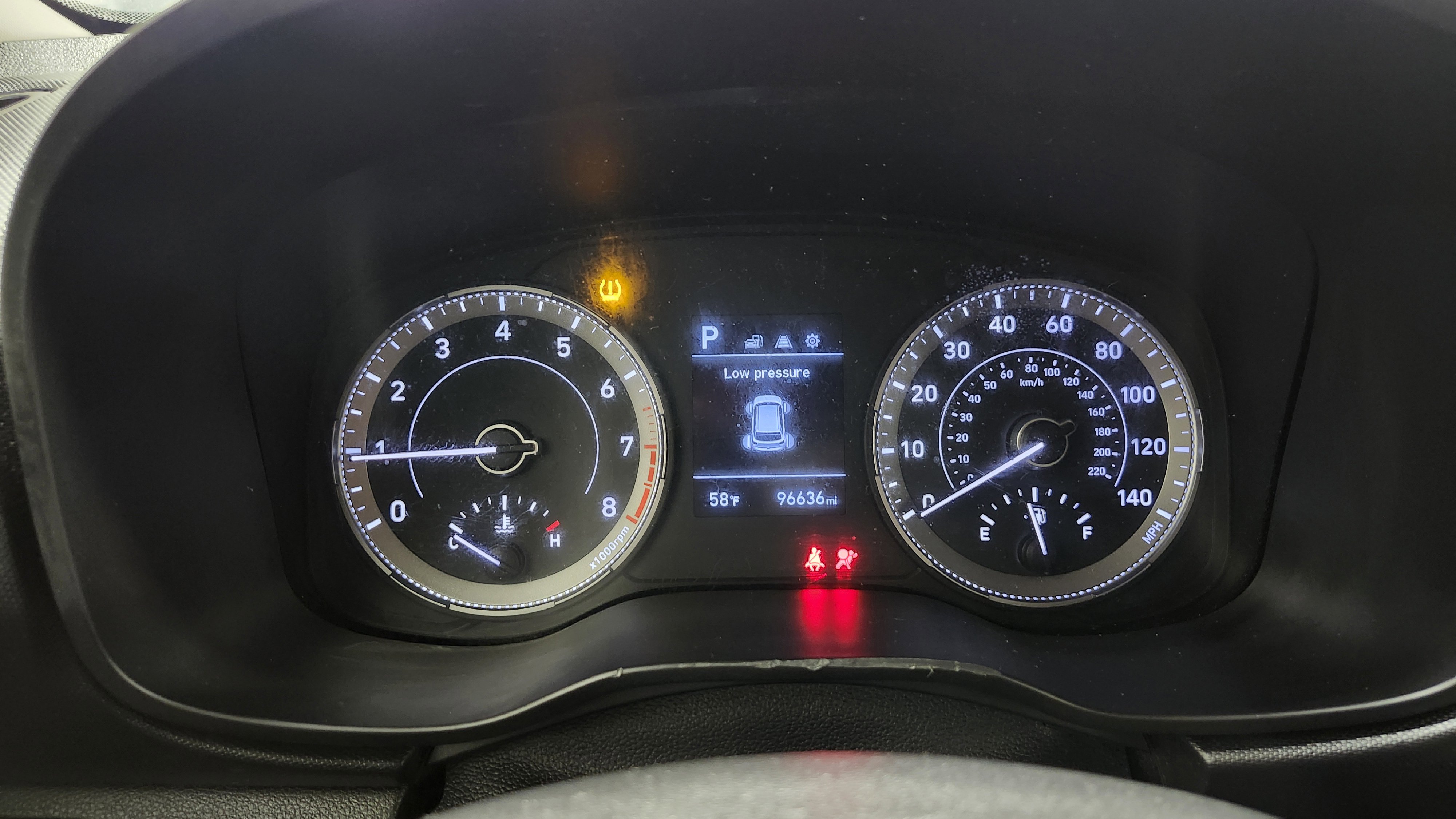 Used 2021 Hyundai Venue SE image 24