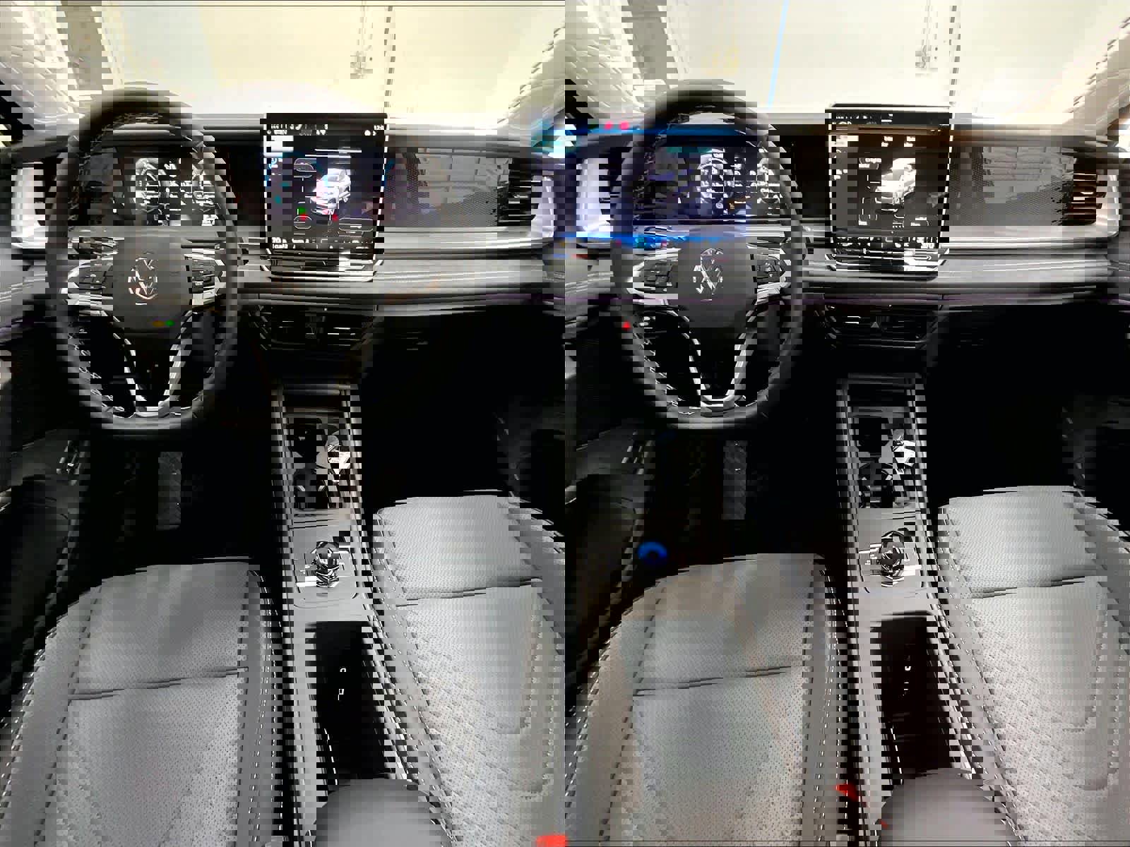 New 2026 Volkswagen Tiguan SE image 7