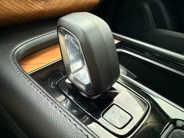Used 2024 Volvo XC90 B6 Plus w/ Protection Package Premier image 27