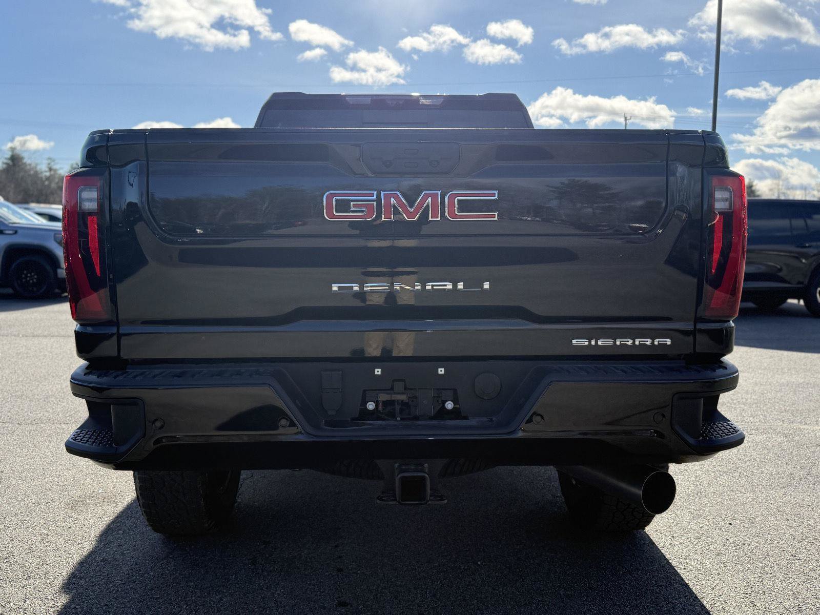 New 2026 GMC Sierra 2500 Denali w/ Denali Reserve Package AWD/4WD image 6