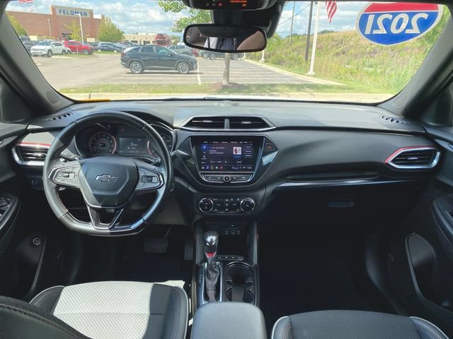 Used 2021 Chevrolet TrailBlazer RS w/ Sun and Liftgate Package AWD/4WD image 20