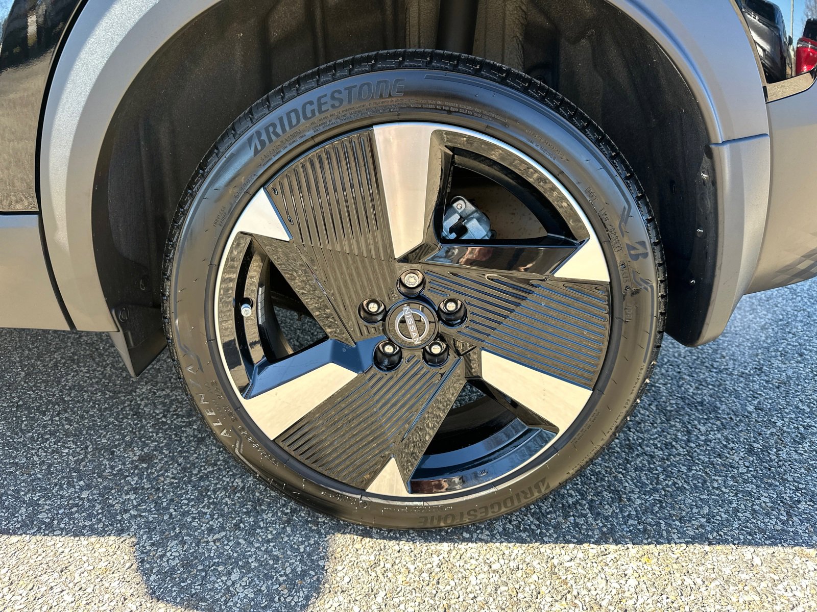 Used 2025 Nissan Kicks SR image 19