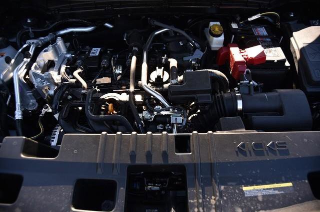 New 2025 Nissan Kicks SR image 28