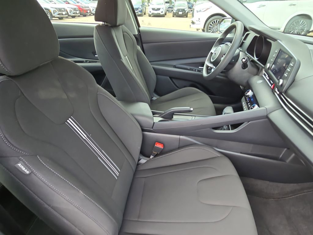 Certified 2023 Hyundai Elantra SEL image 10