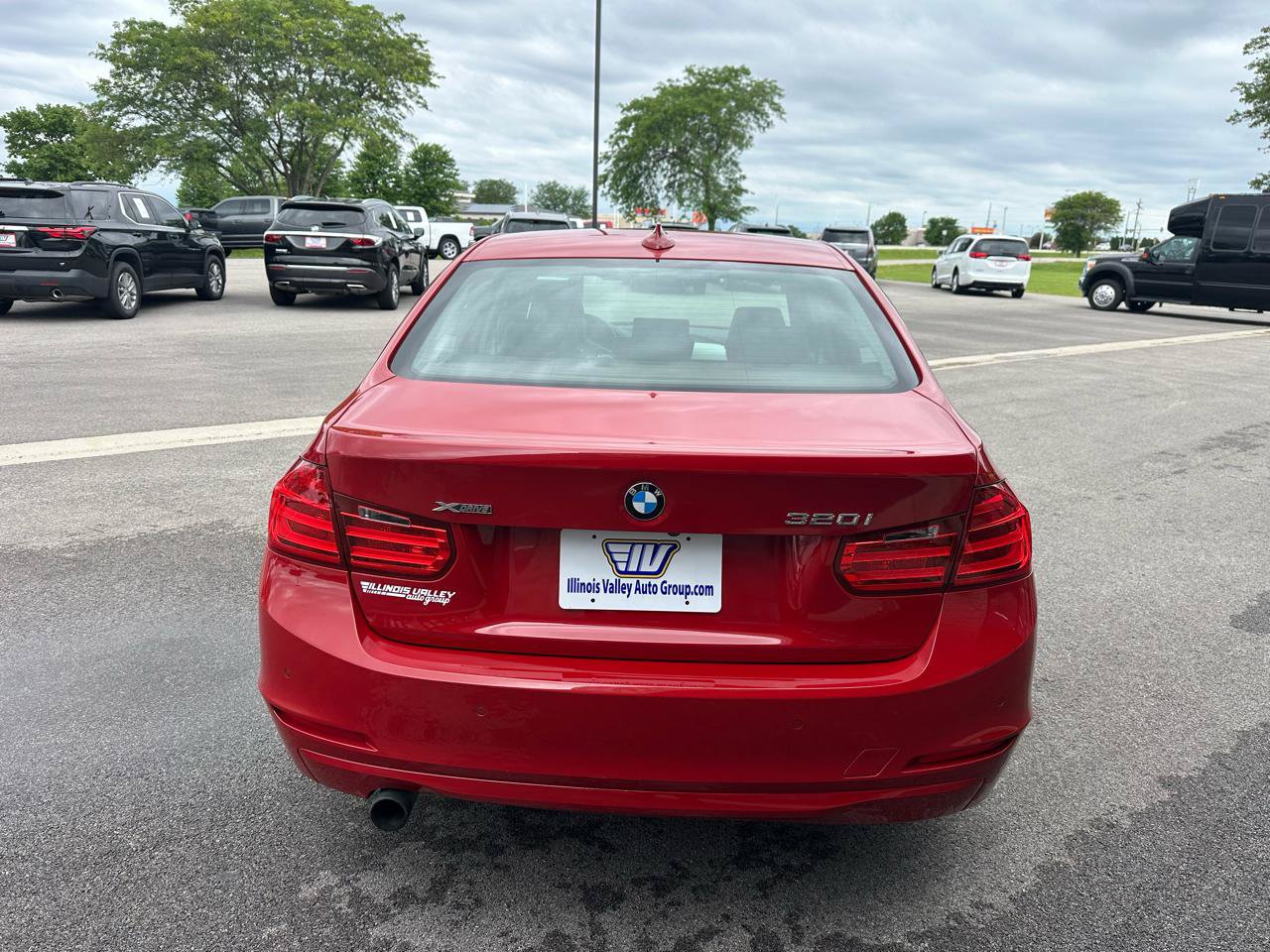Used 2015 BMW 320i xDrive Sedan AWD/4WD image 6