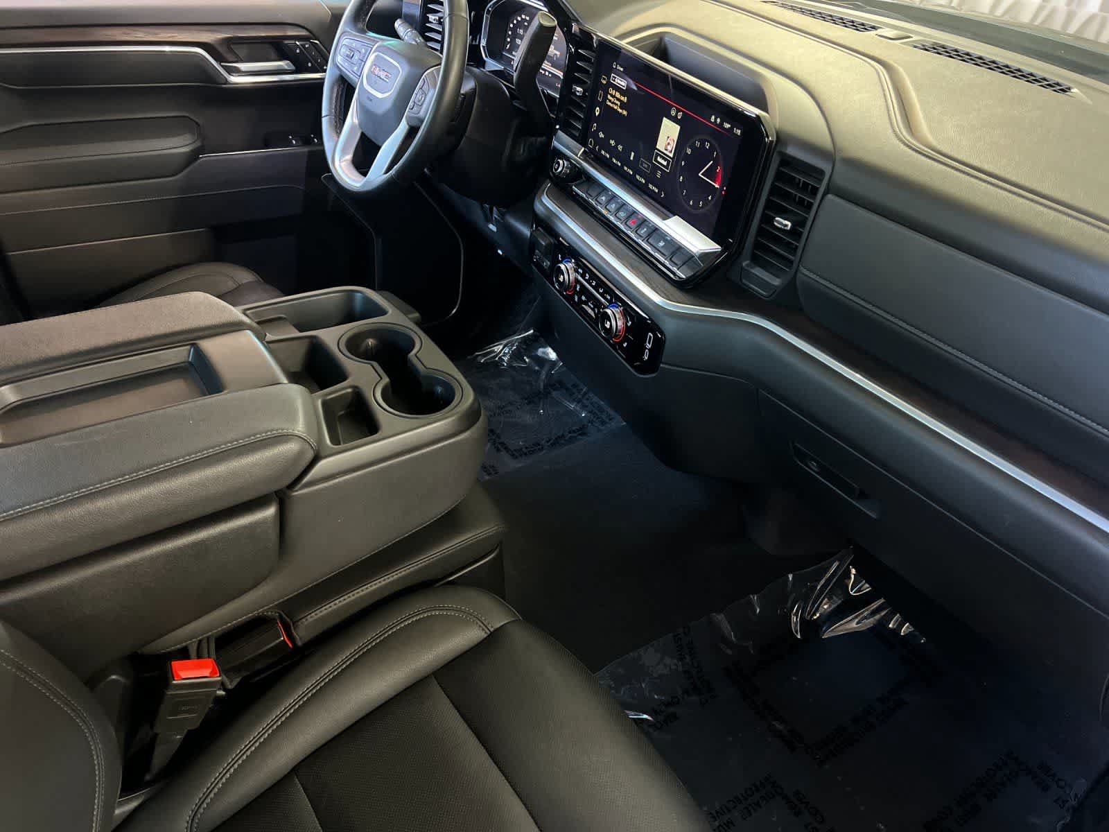 Used 2025 GMC Sierra 1500 SLT RWD image 16