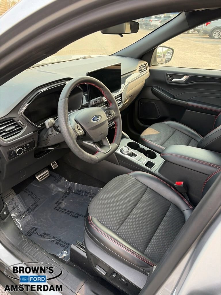 Used 2023 Ford Escape ST-Line w/ Tech Pack #1 AWD/4WD image 13