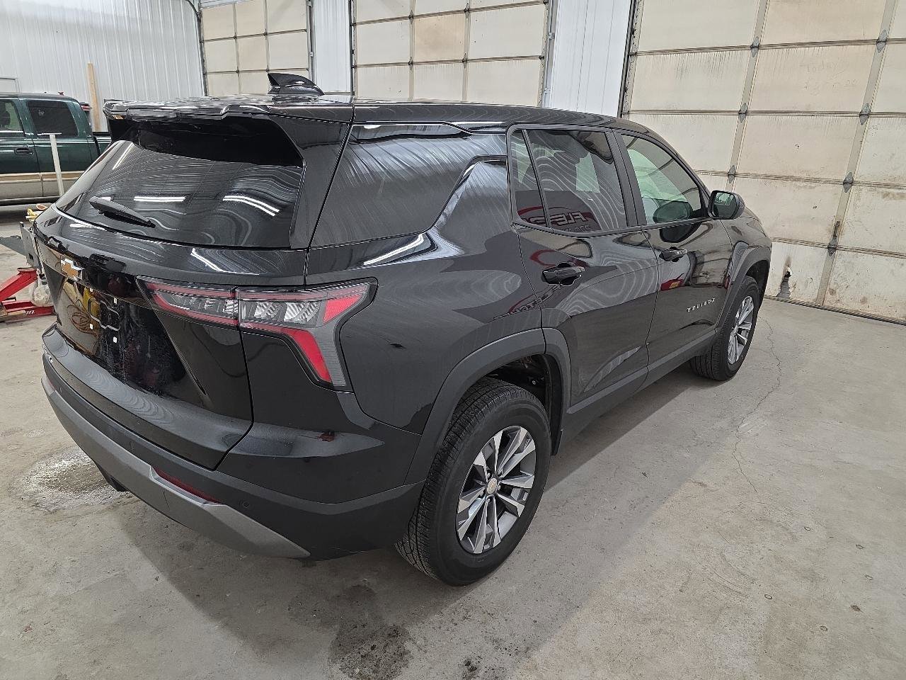 Used 2025 Chevrolet Equinox LT image 19