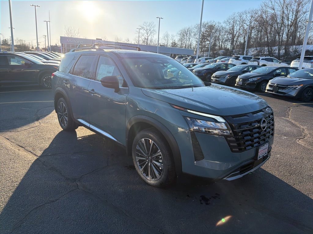 New 2026 Nissan Pathfinder Platinum w/ Cargo Package image 7