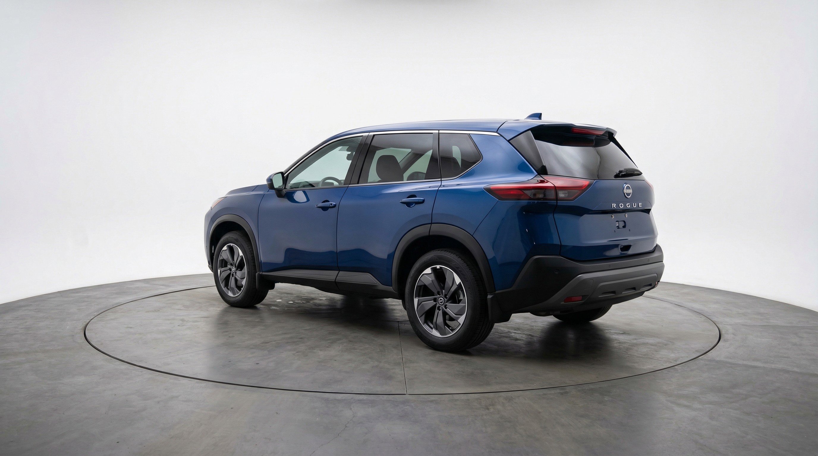 Used 2025 Nissan Rogue SV image 6