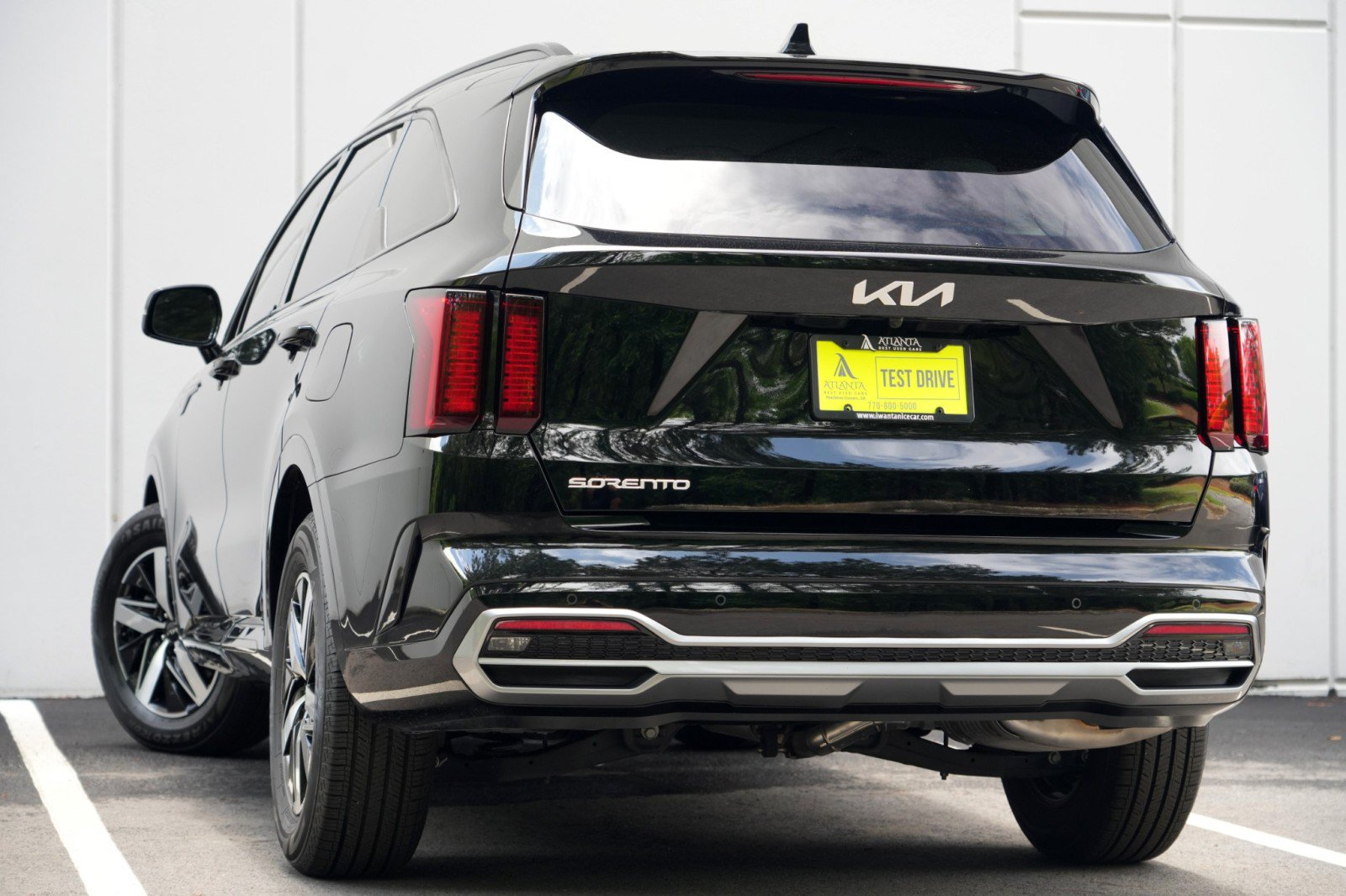 Used 2023 Kia Sorento S w/ Panoramic Sunroof Package FWD image 5
