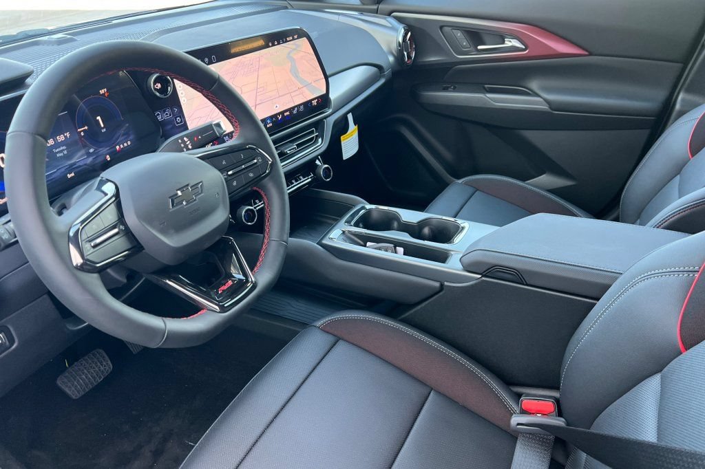 New 2026 Chevrolet Equinox EV RS w/ Convenience Package II FWD image 7