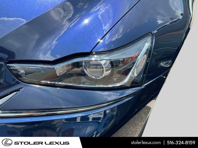 Used 2017 Lexus IS 300 AWD w/ Premium Package image 5