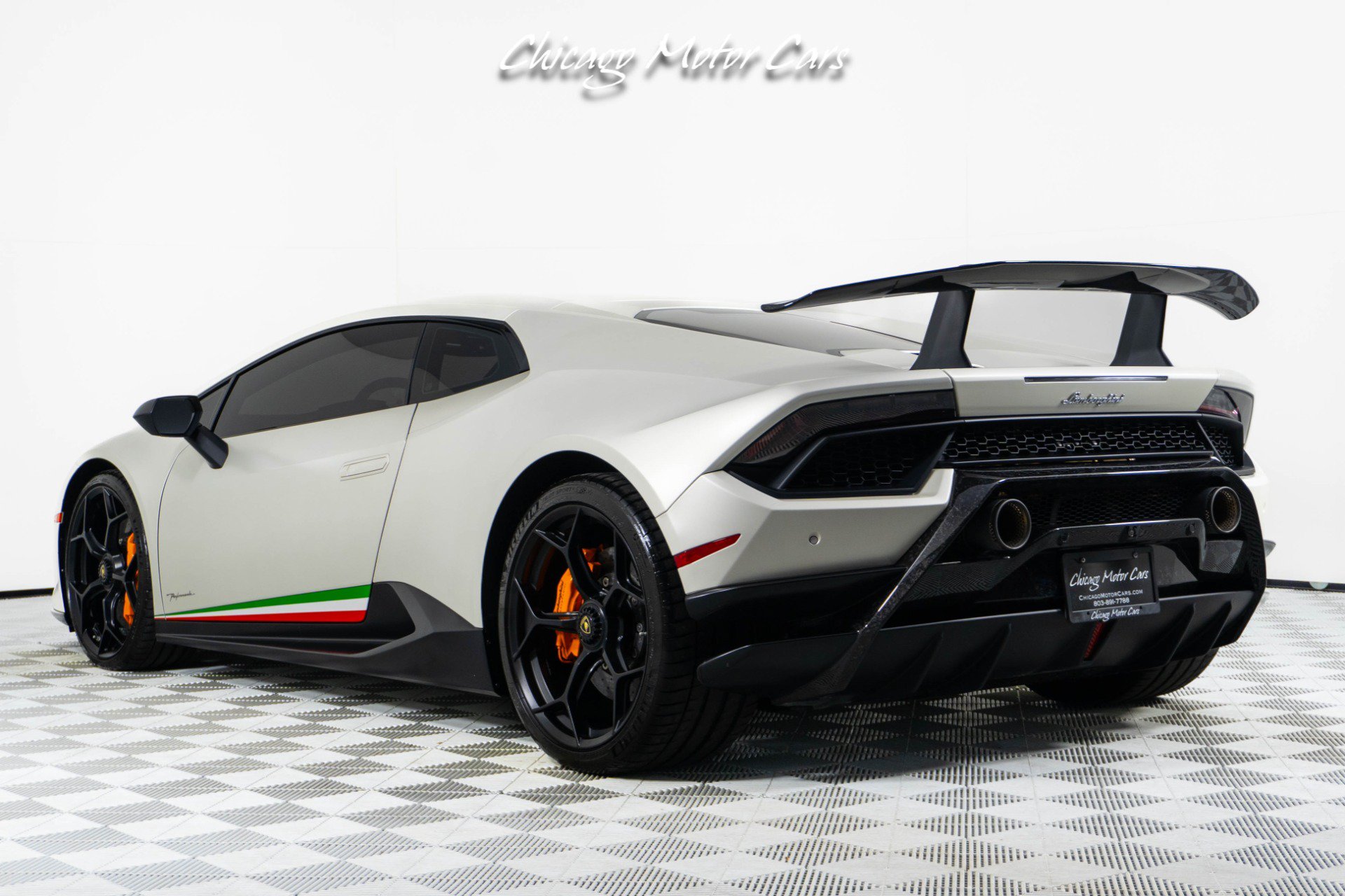Used 2018 Lamborghini Huracan AWD/4WD image 18
