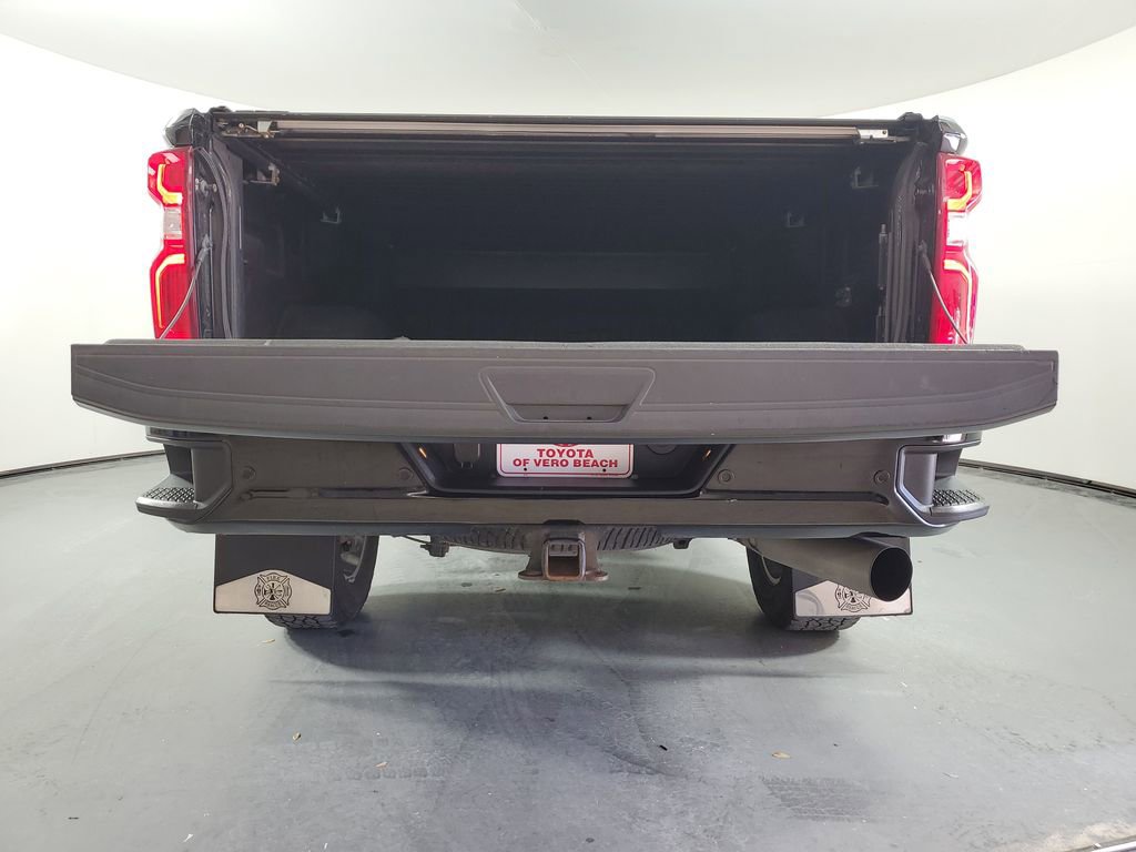 Used 2021 Chevrolet Silverado 3500 High Country image 34