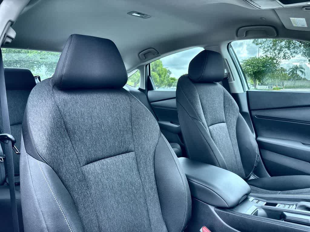 Used 2025 Honda Accord LX image 27