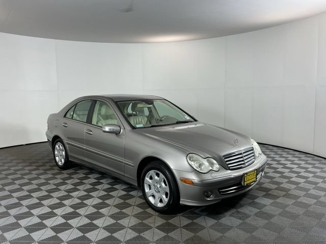 Used 2006 Mercedes-Benz C 350 Sedan image 3
