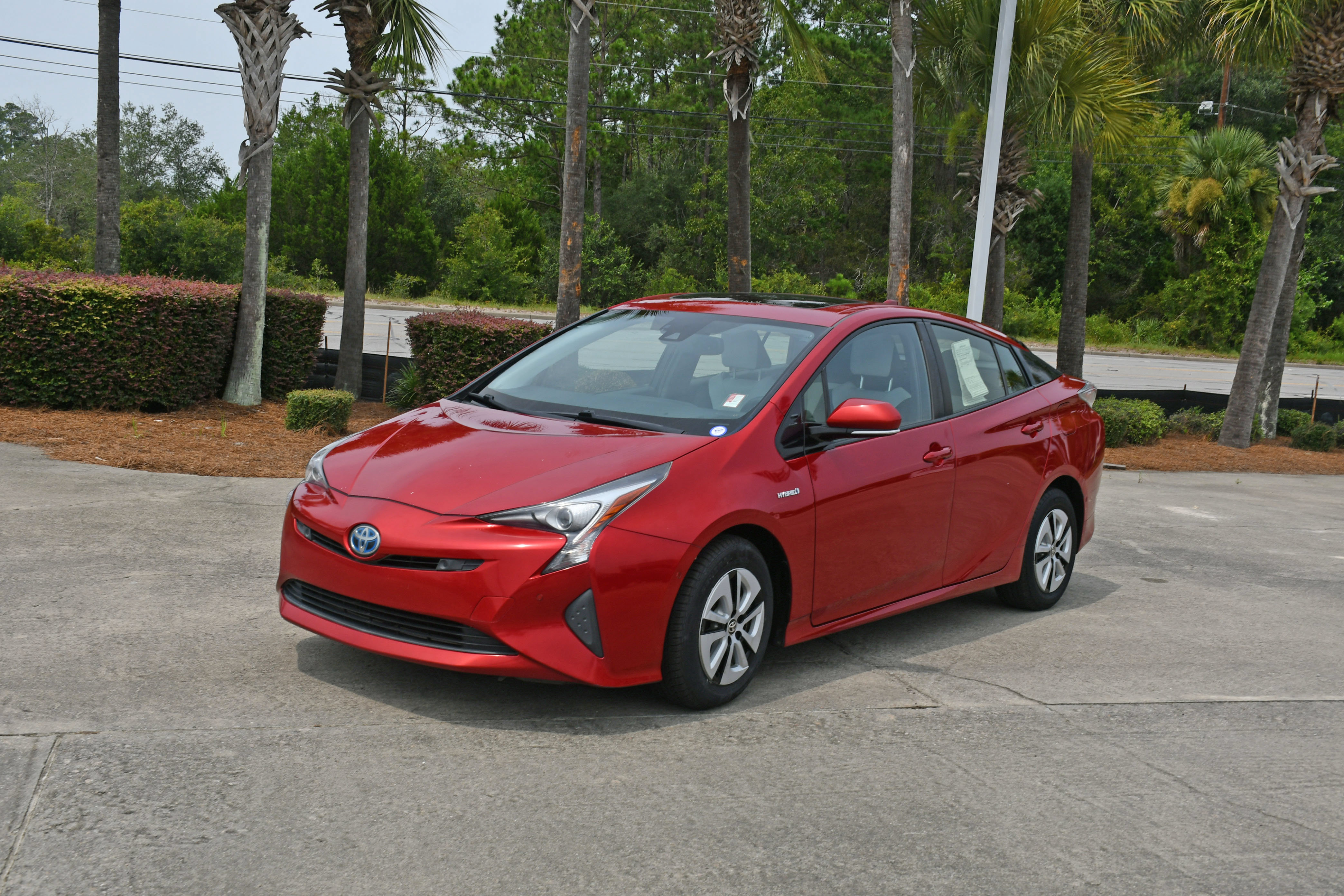 Used 2017 Toyota Prius Four FWD image 6