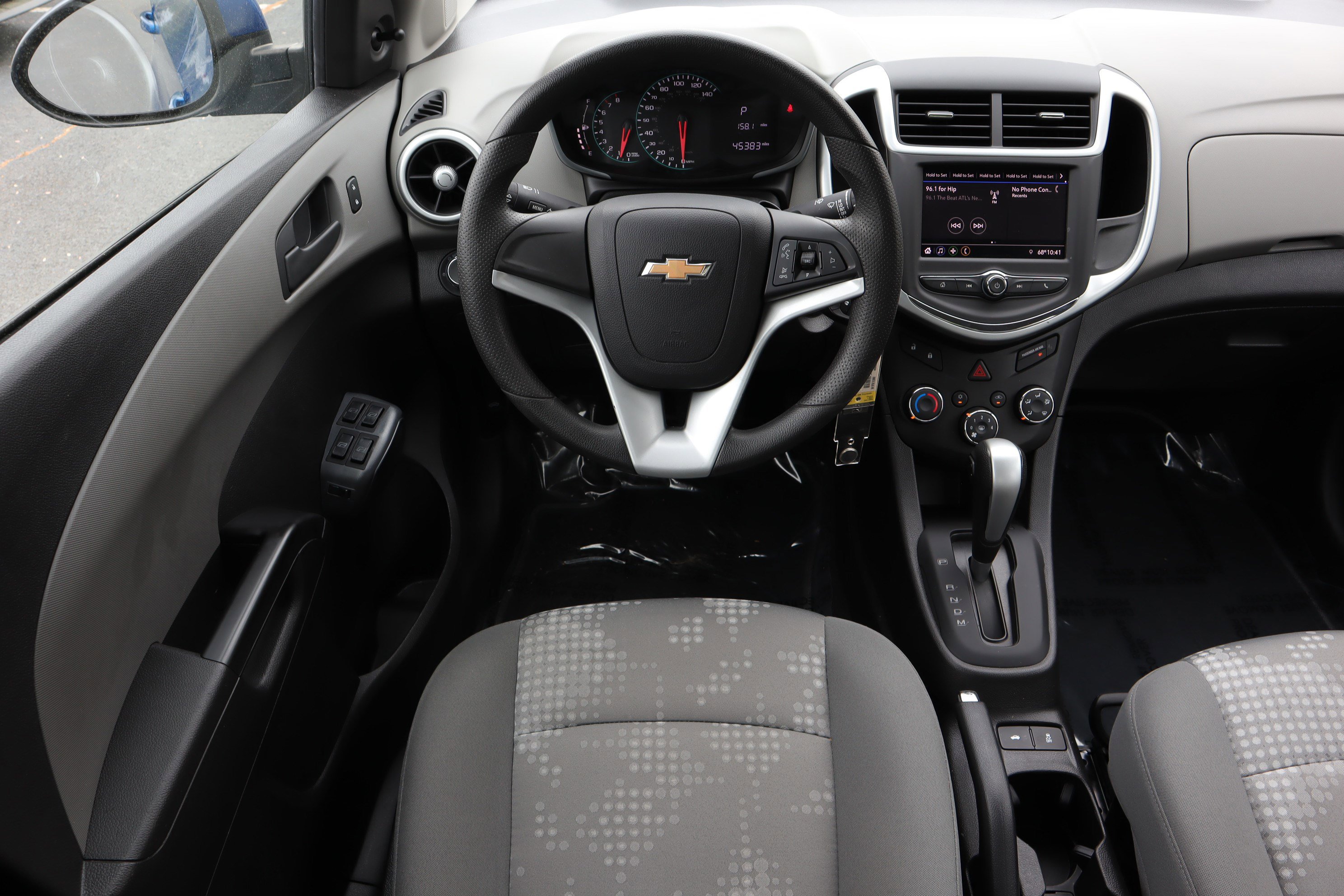 Used 2020 Chevrolet Sonic LS image 29