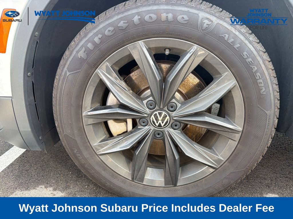 Used 2024 Volkswagen Tiguan SE AWD/4WD image 3
