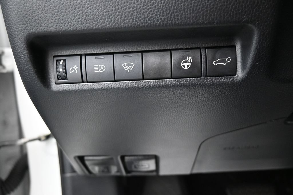 Used 2019 Toyota RAV4 XLE Premium w/ Cold Weather Package AWD/4WD image 20