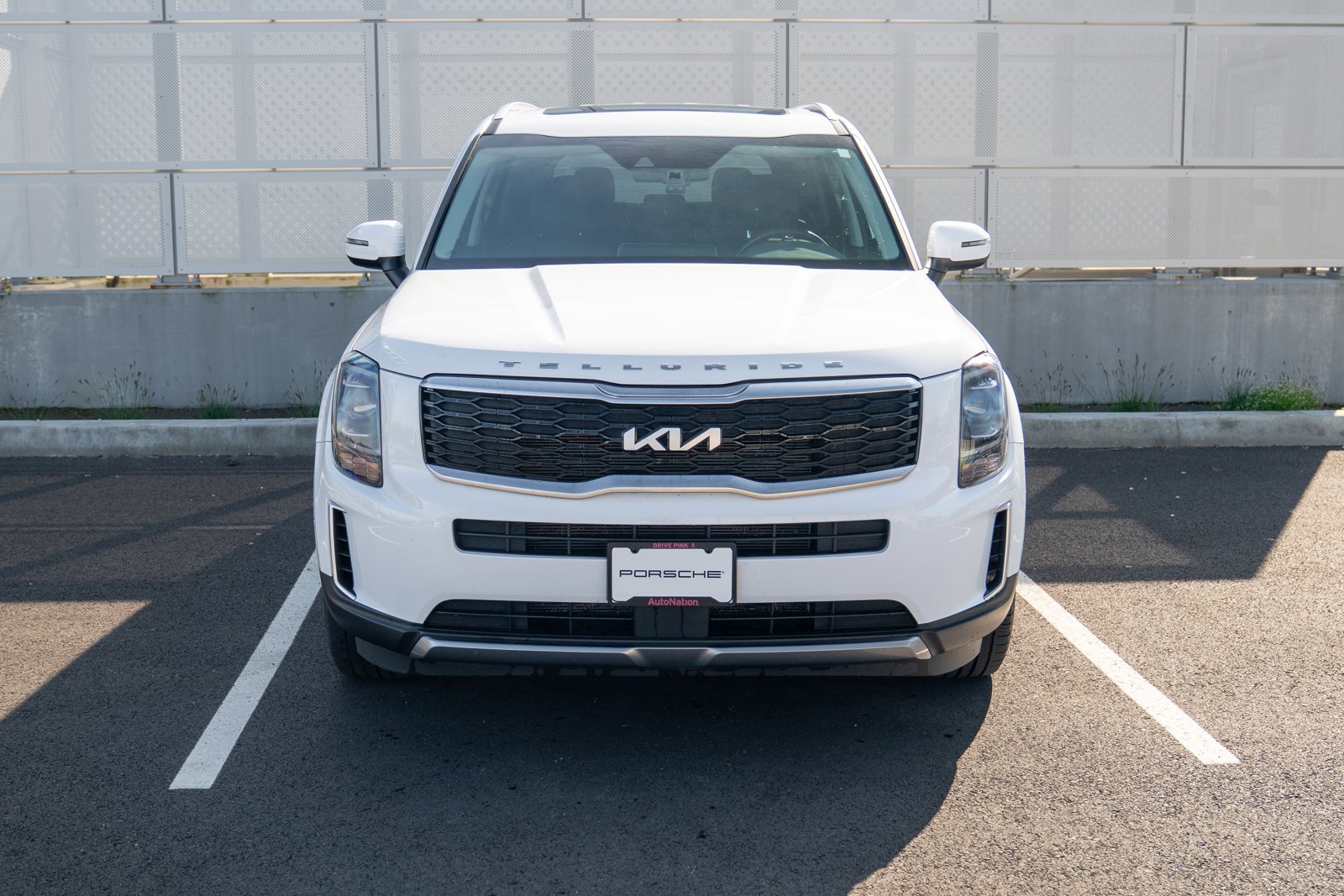 Used 2022 Kia Telluride EX w/ Towing Package image 6
