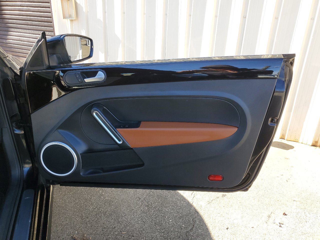 Used 2015 Volkswagen Beetle 1.8T image 28