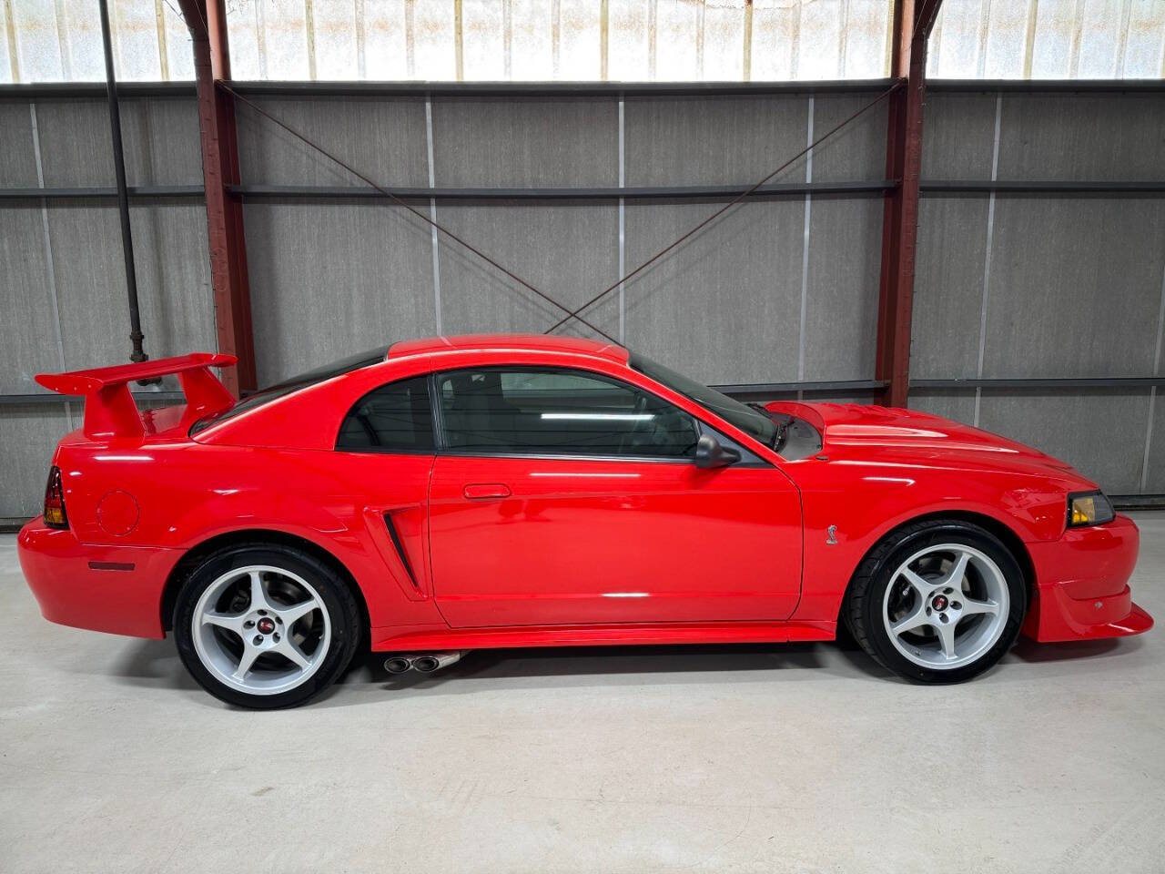 Used 2000 Ford Mustang Cobra RWD image 40