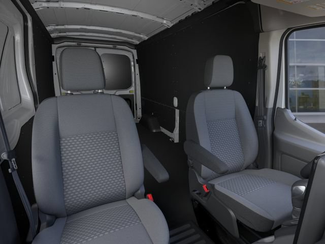 New 2026 Ford Transit 250 148 Medium Roof w/ Load Area Protection Package RWD image 39