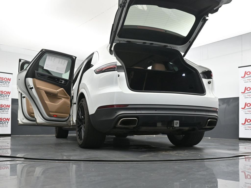 Used 2019 Porsche Cayenne image 30