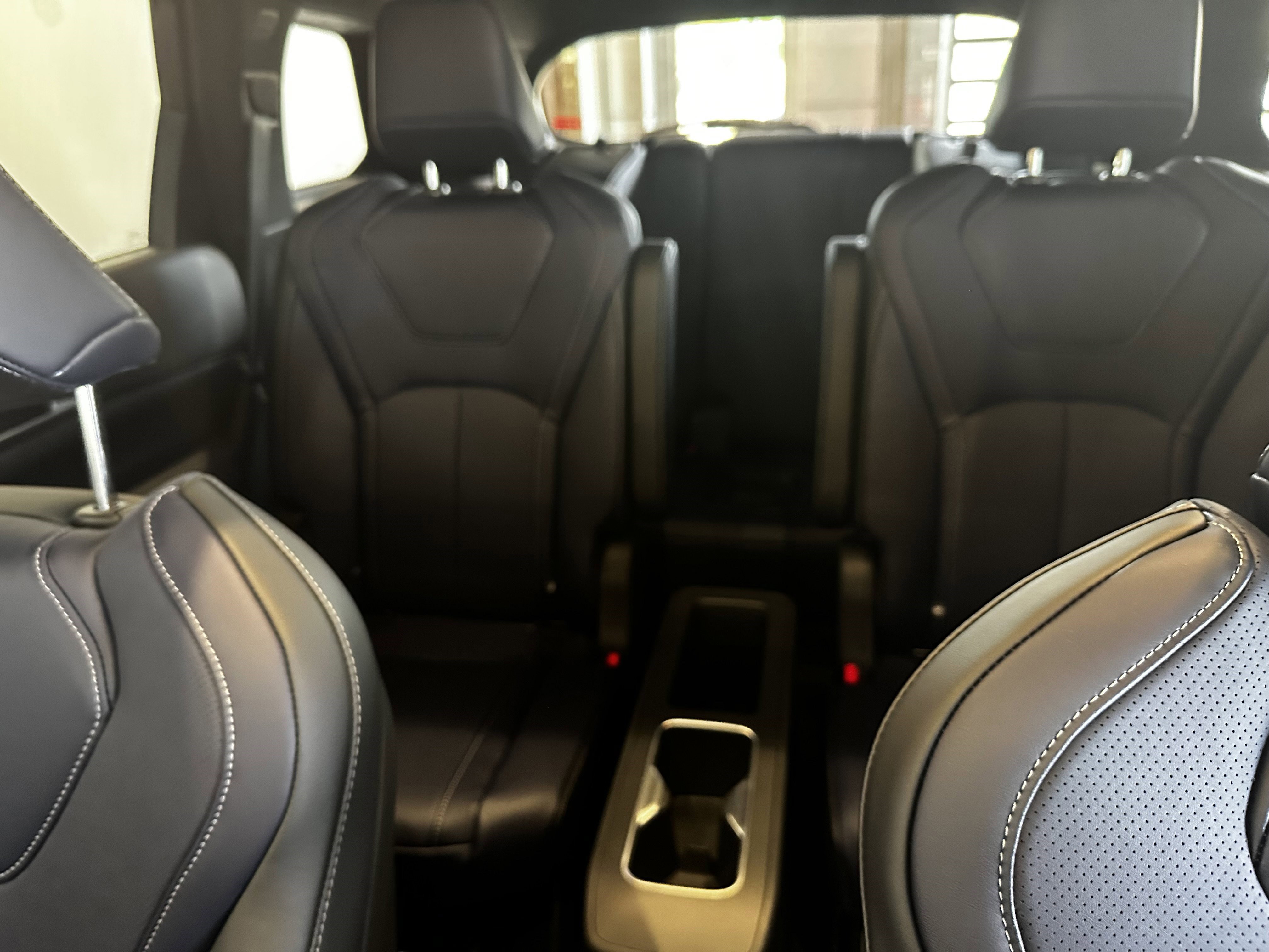 Used 2026 INFINITI QX60 Luxe w/ Dark Cargo Package image 11