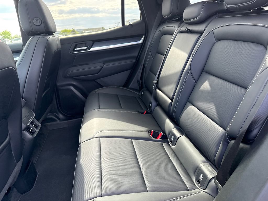 New 2026 GMC Terrain Elevation w/ Elevation Premium Package AWD/4WD image 34