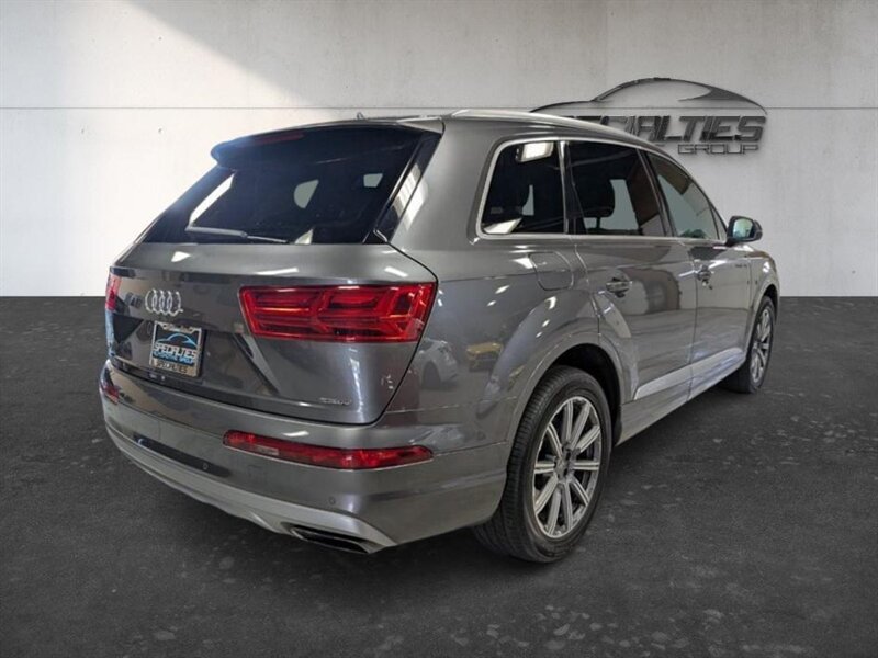 Used 2019 Audi Q7 2.0T Premium w/ Convenience Package AWD/4WD image 10