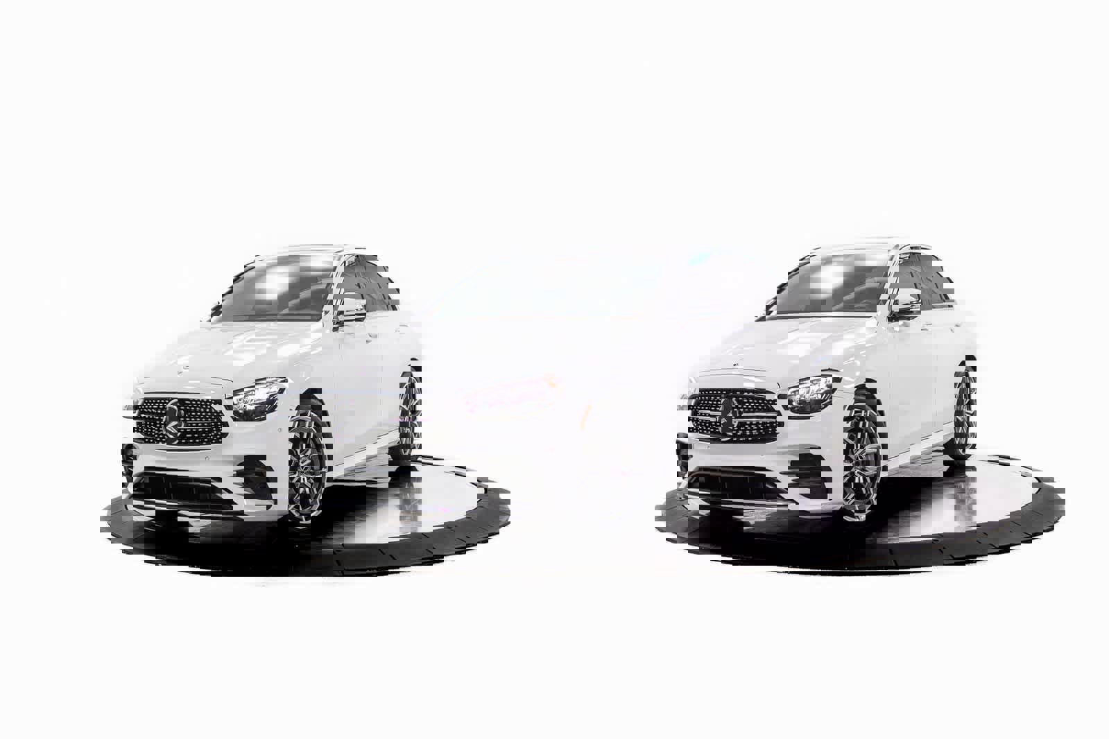 Used 2022 Mercedes-Benz E 350 Sedan image 1