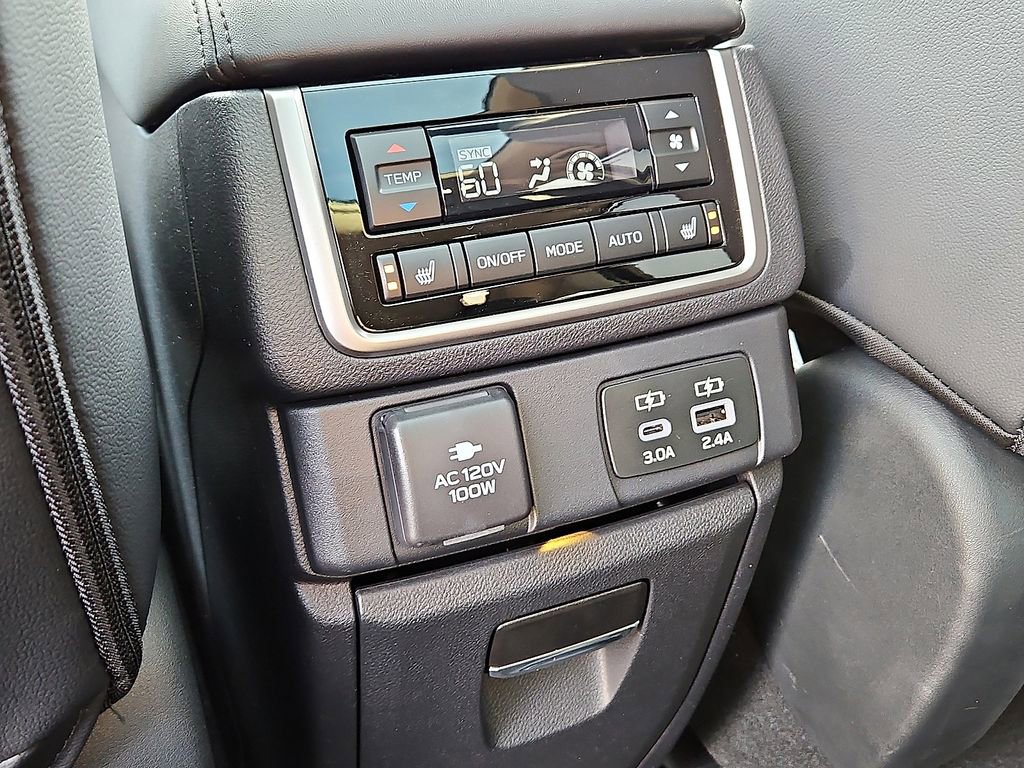 Certified 2025 Subaru Ascent Bronze Edition w/ Onyx Package image 19