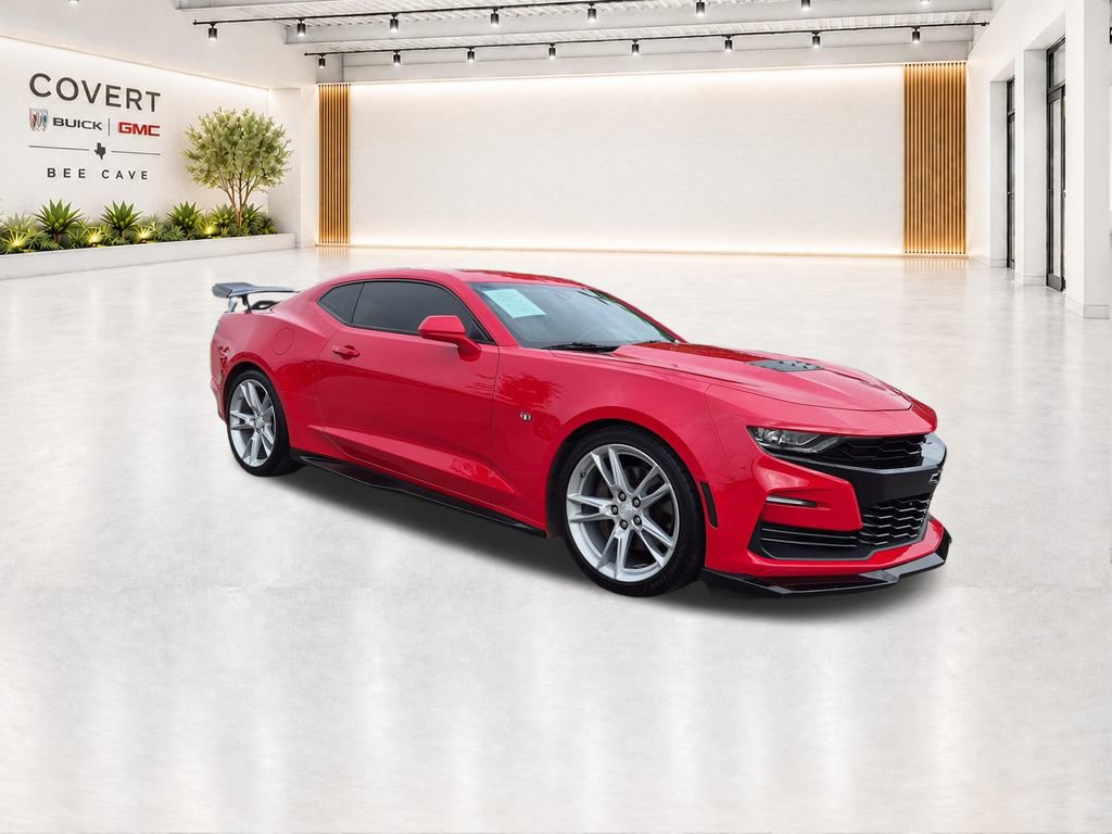 Used 2019 Chevrolet Camaro SS RWD image 2
