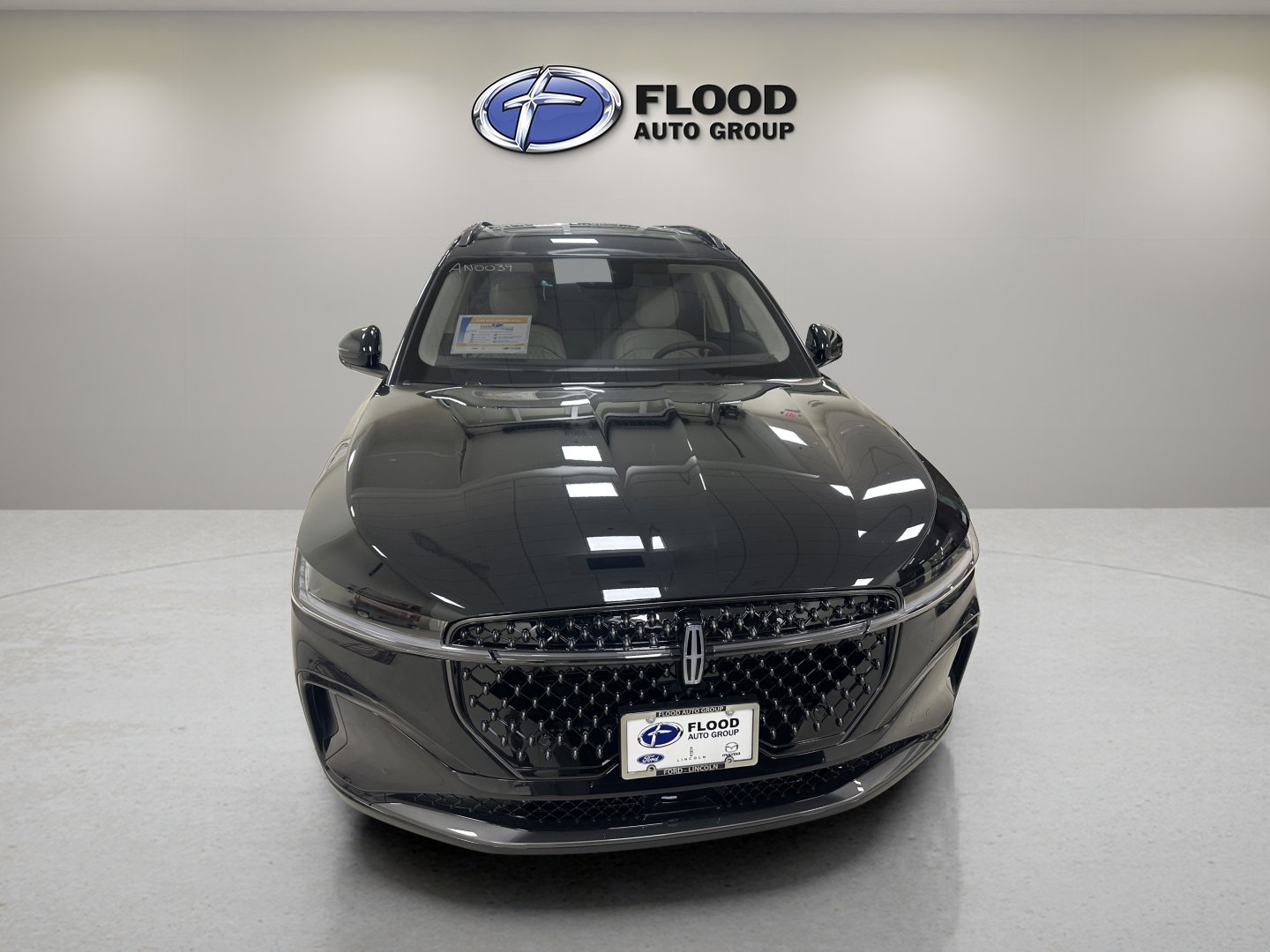 New 2026 Lincoln Nautilus Black Label w/ Jet Appearance Package image 2