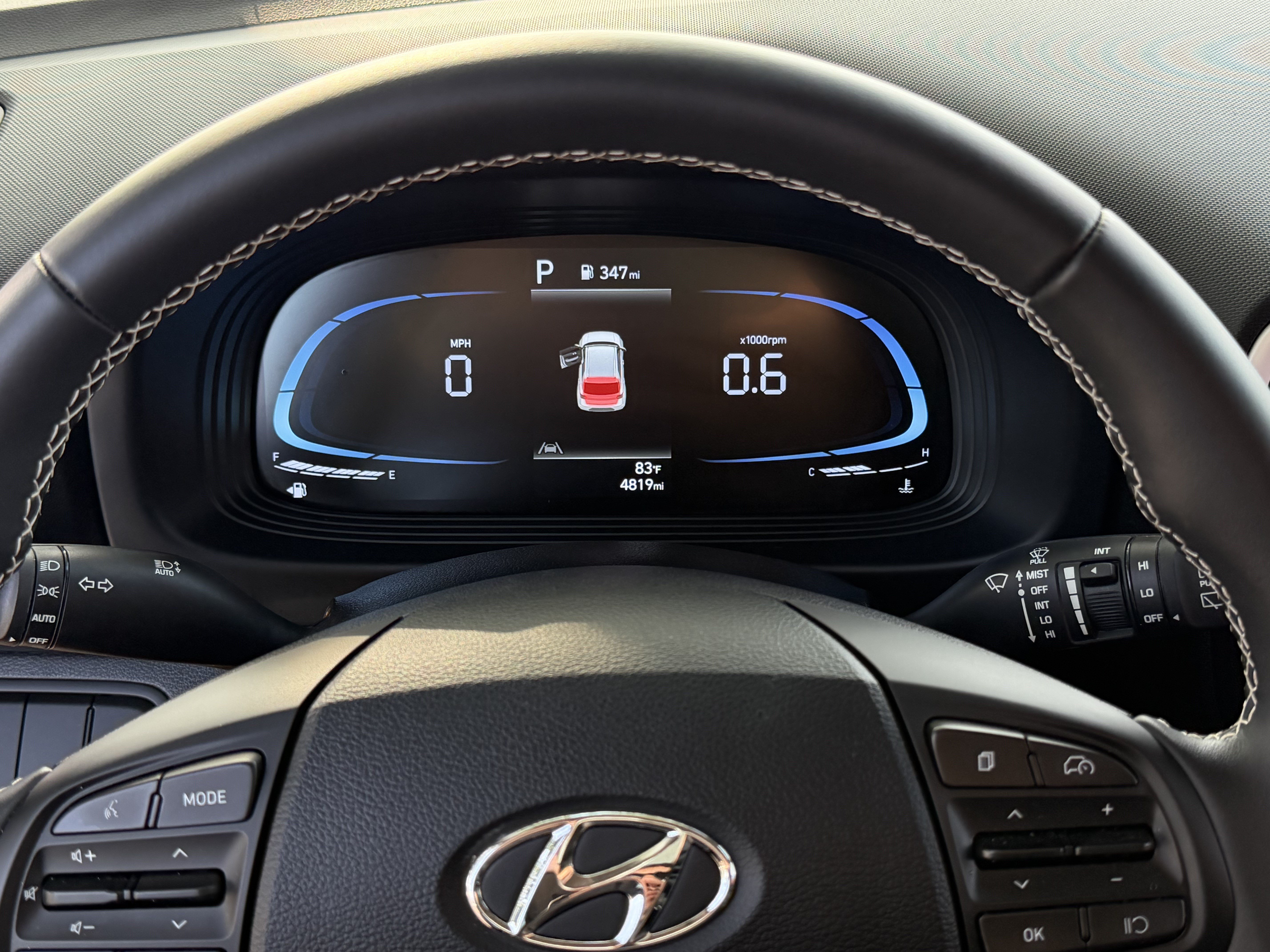 Used 2025 Hyundai Venue Limited FWD image 16